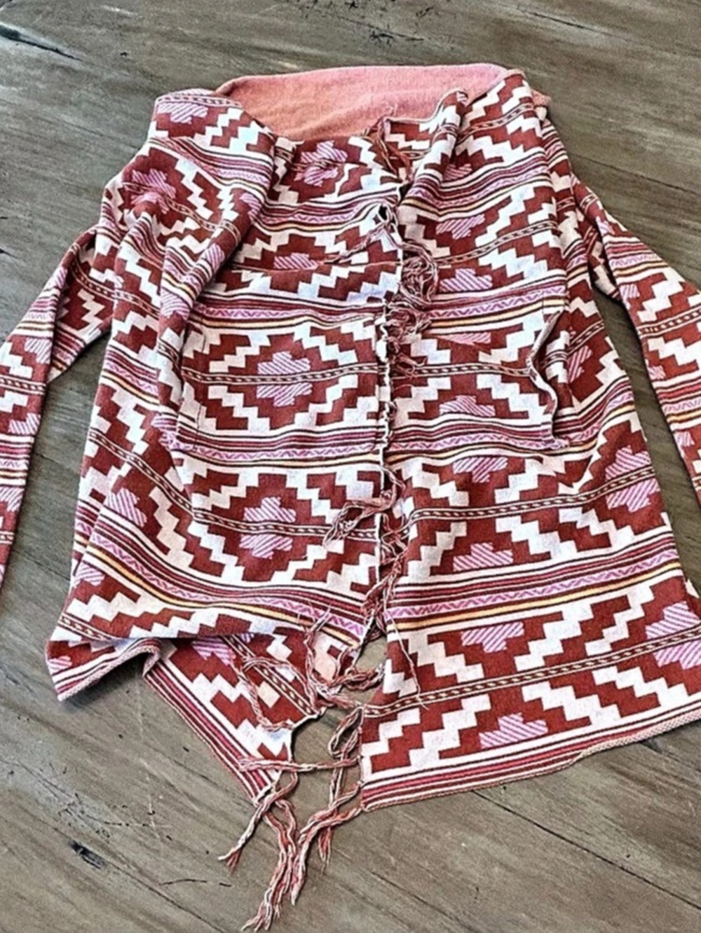 Billabong Geometric Fringe Cardigan in Pink & White Size Small